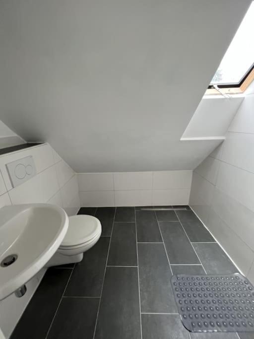 Apartment Mg14 Schoenes Monteur Fuer 3 Personen Monchengladbach